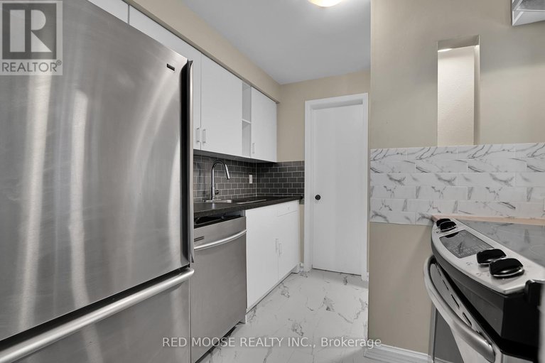 28615037/36a-782-st-andre-drive/hiawatha-parkconvent-glen/ottawa/ontario/K1C4R7_18