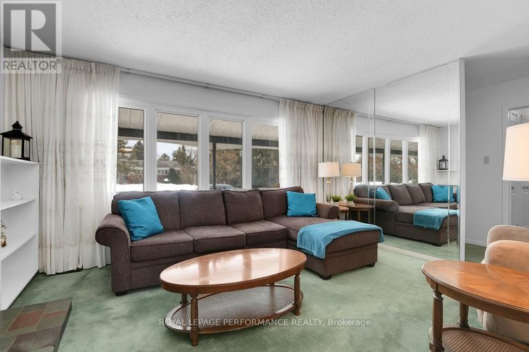 29450823/9-kilmory-crescent/borden-farmstewart-farmcarleton-heightsparkwood-hills/ottawa/ontario/K2E6M9_10