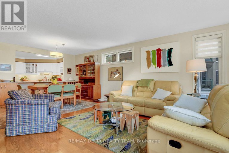 28176941/302a-62-donald-street/overbrook/ottawa/ontario/K1K1N2_16