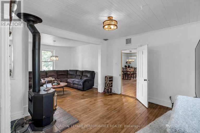 28622268/19943-county-18-road/south-glengarry-charlottenburgh-twp/south-glengarry/ontario/K0C2J0_16