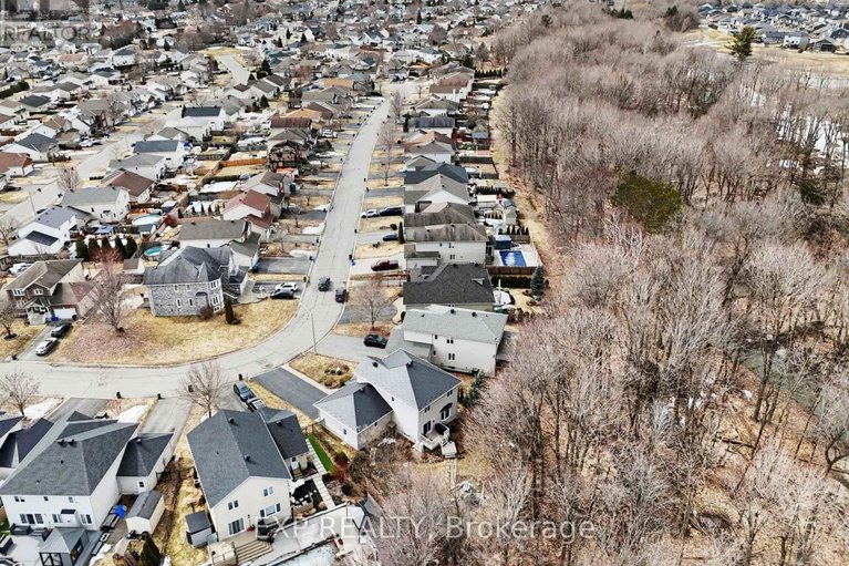 29556769/91-rembrandt-drive/embrun/russell/ontario/K0A1W0_33