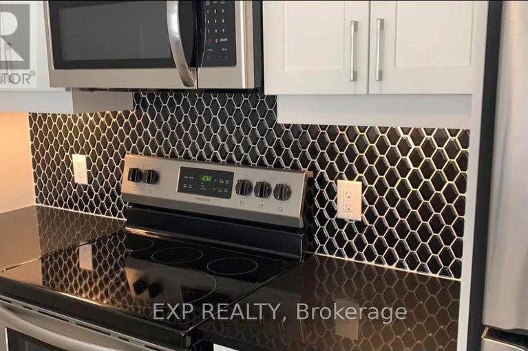 28493975/625-makwa-private/cfb-rockcliffe-and-area/ottawa/ontario/K1K5A4_4