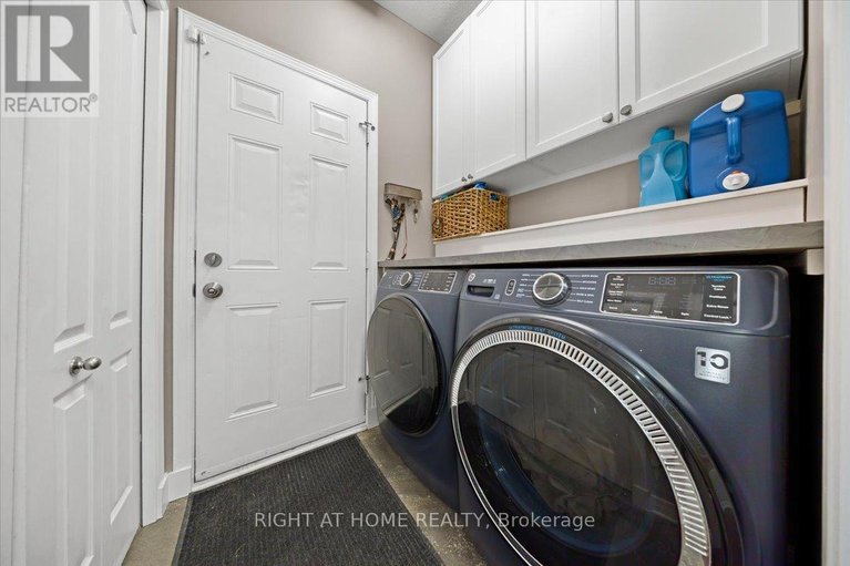 29532470/850-feather-moss-way/riverside-southgloucester-glen/ottawa/ontario/K1V1X2_46