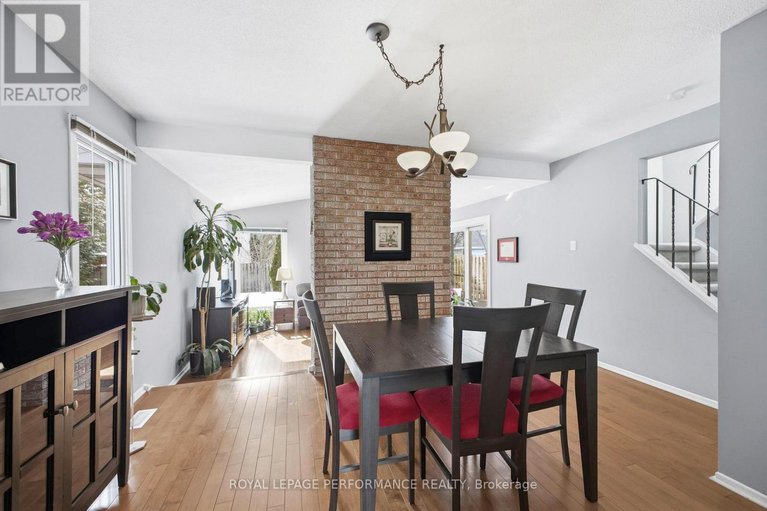 29516247/1089-st-emmanuel-terrace/convent-glen-north/ottawa/ontario/K1C2J6_8