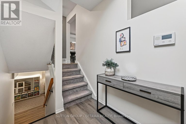 29116675/1-bayside-private/mooneys-bayriverside-park/ottawa/ontario/K1V9R3_3