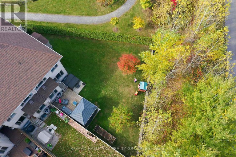 29091060/314-melodie-street/mer-bleuebradley-estatesanderson-park/ottawa/ontario/K1W0H9_43