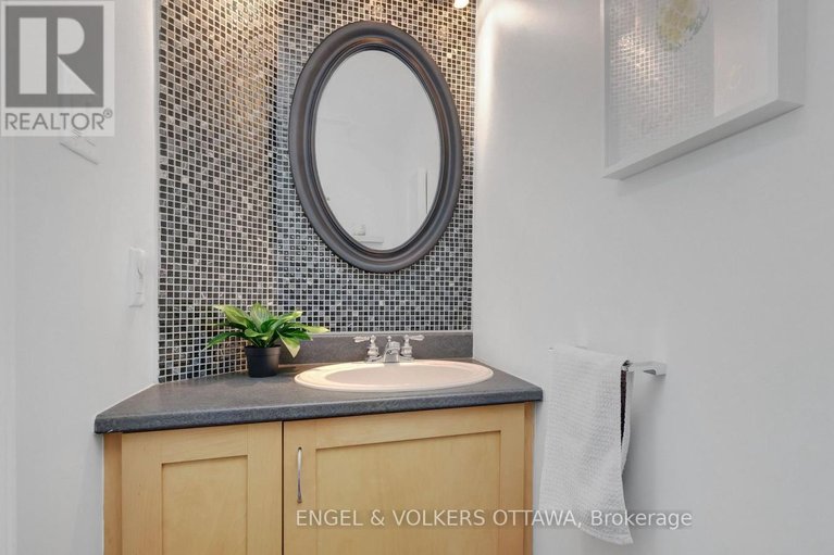 29583335/505-burleigh-private/cyrville/ottawa/ontario/K1J1J9_34