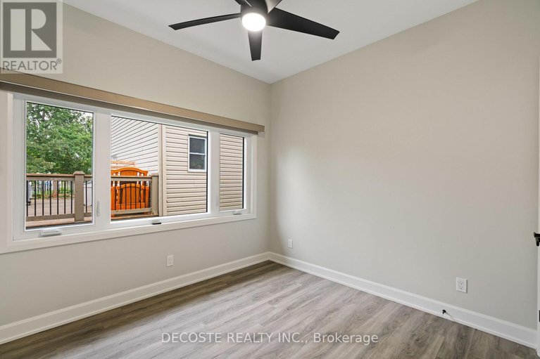 29453082/14-elgin-street-w/alexandria/north-glengarry/ontario/K0C1A0_22