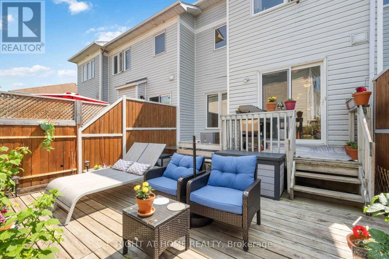 28479510/333-hillsboro-private/emerald-meadowstrailwest/ottawa/ontario/K2M3B2_30