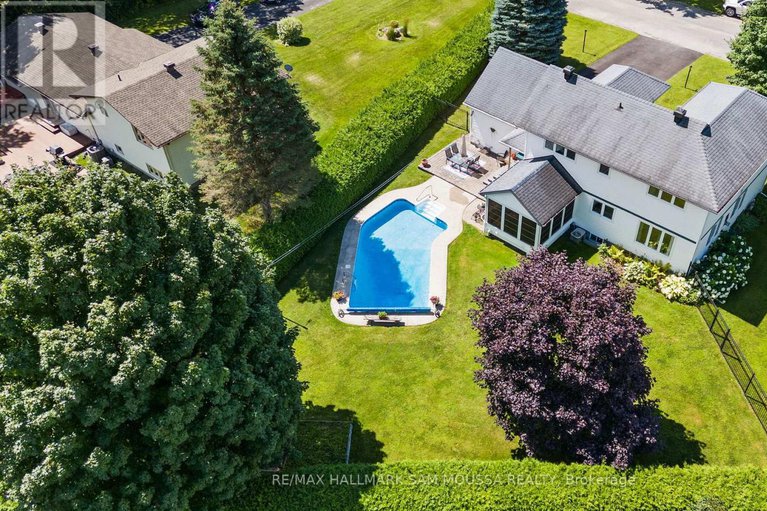 29274024/194-robertlee-drive/carp/ottawa/ontario/K0A1L0_43