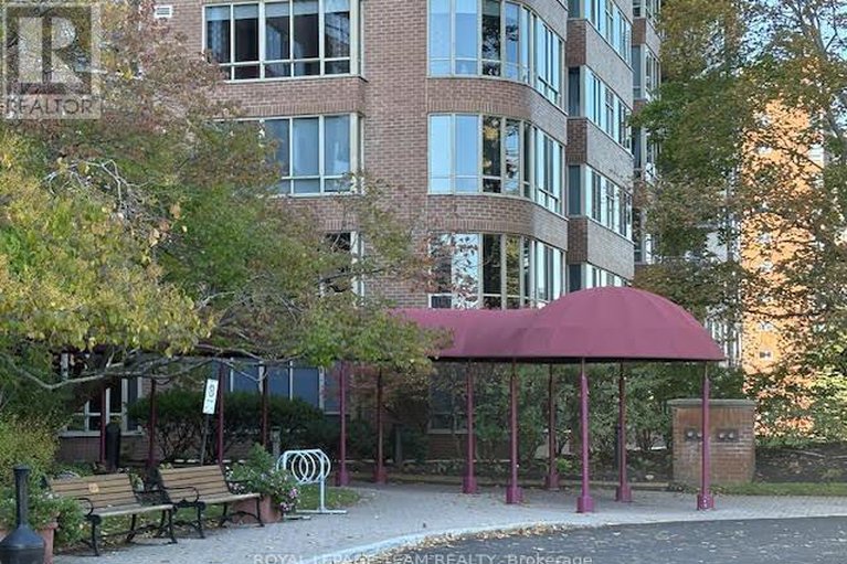 28975541/1008-100-grant-carman-drive/borden-farmstewart-farmcarleton-heightsparkwood-hills/ottawa/ontario/K2E8B8_2