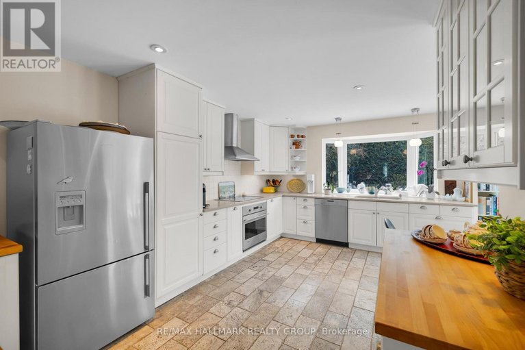 29609106/248-old-irving-place/civic-hospital/ottawa/ontario/K1Y2A1_11