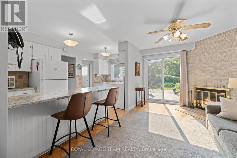 28900932/2486-regina-street/lincoln-heights/ottawa/ontario/K2B6X5_14