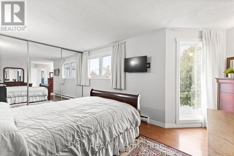 29068973/37-24-compata-way/blackburn-hamlet-south/ottawa/ontario/K1B4W9_19