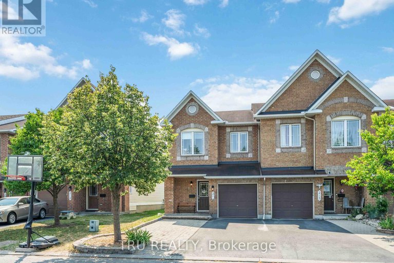 28910923/217-sorento-street/strandherd/ottawa/ontario/K2J0B6_1