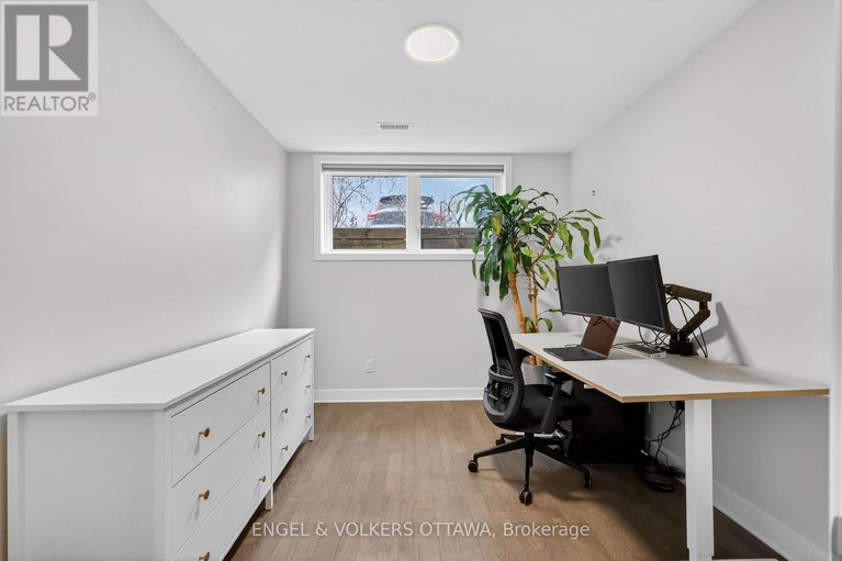 29677930/a-192-forward-avenue/mechanicsville/ottawa/ontario/K1Y4H2_19