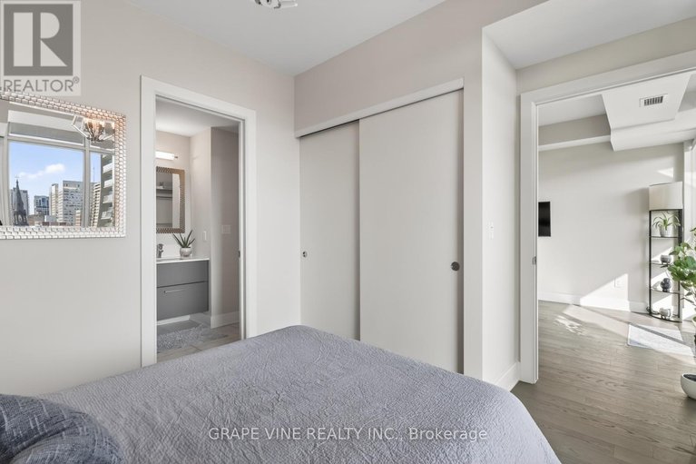 29591736/1010-255-bay-street/ottawa-centre/ottawa/ontario/K1R0C5_27