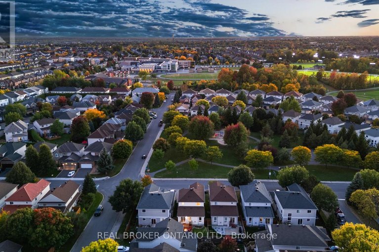 29518194/41-golders-green-lane/longfields/ottawa/ontario/K2J5G2_50