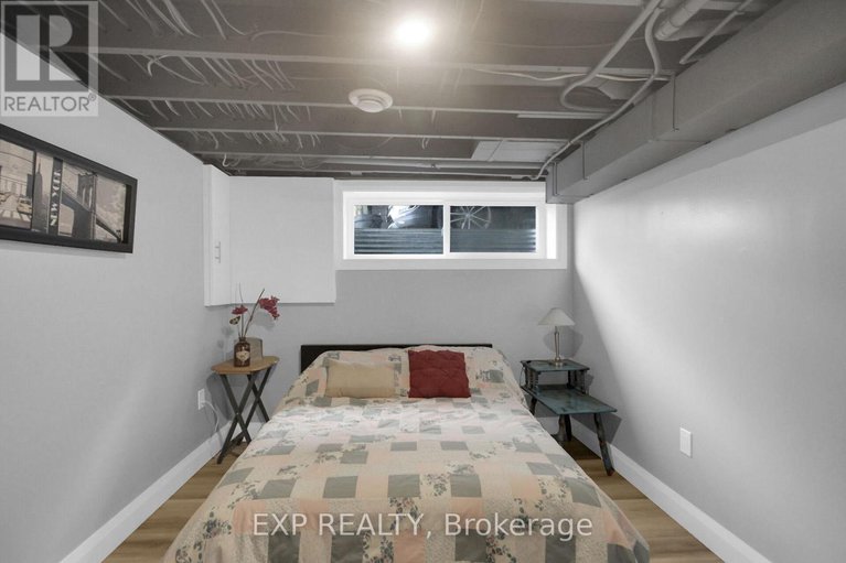 28339228/1447-maxime-street/pineview/ottawa/ontario/K1B4E7_19