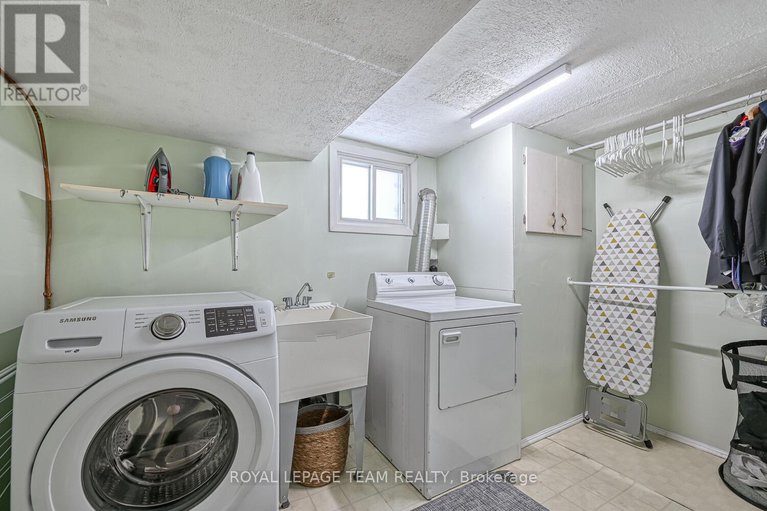 28754447/23-norice-street/meadowlandscrestview/ottawa/ontario/K2G2X3_27