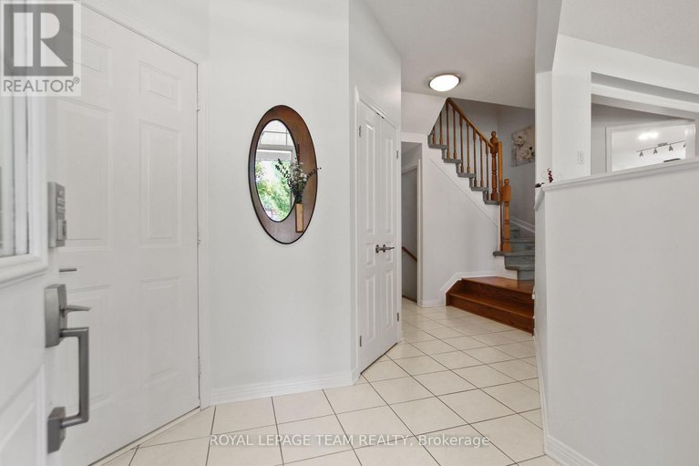 28726721/46-kettleby-street/beaverbrook/ottawa/ontario/K2K3C4_10