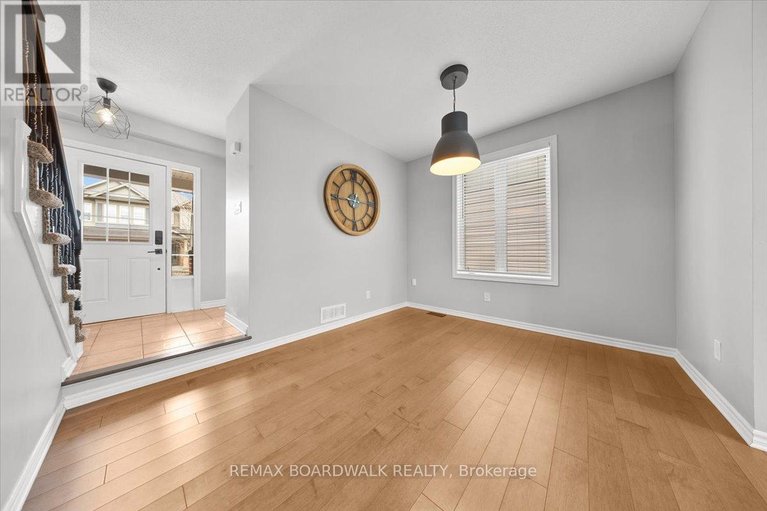 29620053/232-burnaby-drive/stittsville-north/ottawa/ontario/K2S0J9_4