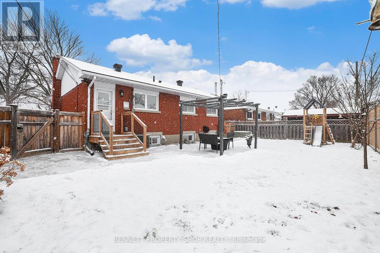 29217145/1206-placid-street/queensway-terrace-southridgeview/ottawa/ontario/K2C3A6_27