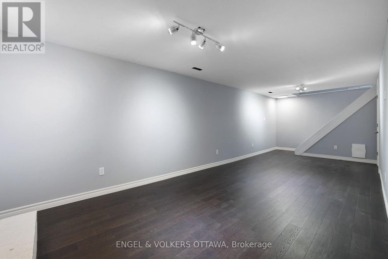 28304083/25-coldstream-drive/munster/ottawa/ontario/K0A3P0_40