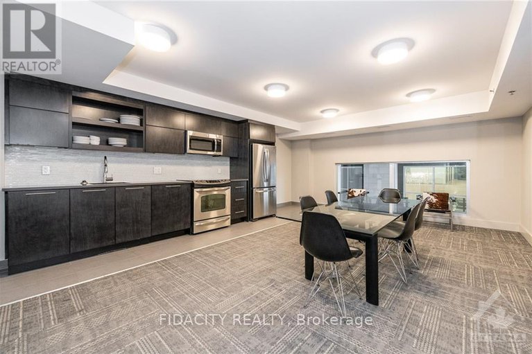 29412756/802-98-richmond-road/westborohampton-park/ottawa/ontario/K1Z0B2_13