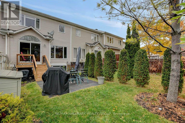 29023597/230-greenridge-street/chapel-hill/ottawa/ontario/K1C7R8_31