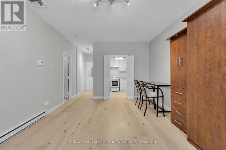 28542940/104-475-laurier-avenue-w/ottawa-centre/ottawa/ontario/K1R7X1_16