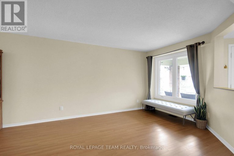 28518237/102-longshire-circle/longfields/ottawa/ontario/K2J4K8_24