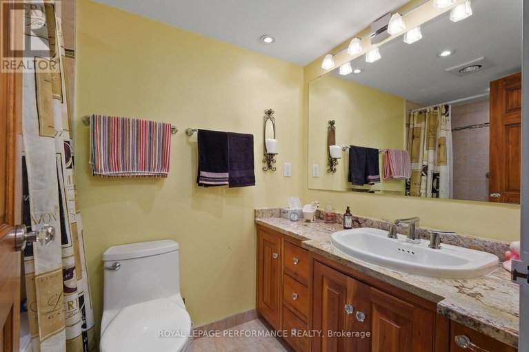 29666803/1003-71-somerset-street-w/ottawa-centregolden-triangle/ottawa/ontario/K2P2G2_39