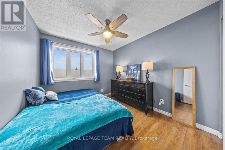 29462767/1137-chimney-hill-way/beacon-hill-south/ottawa/ontario/K1J8Z7_24