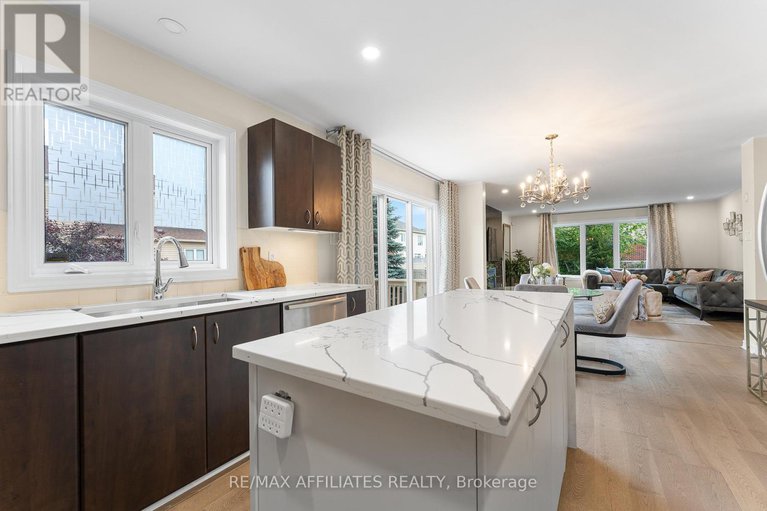 28576782/50-cormack-circle/strandherd/ottawa/ontario/K2J0H8_17