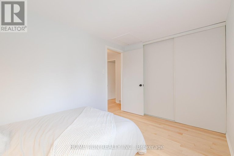28636833/30-turret-court/glencairnhazeldean/ottawa/ontario/K2L2L1_30