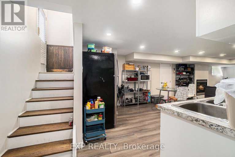 28707201/113-ridgefield-crescent/arbeatha-park/ottawa/ontario/K2H6T4_23