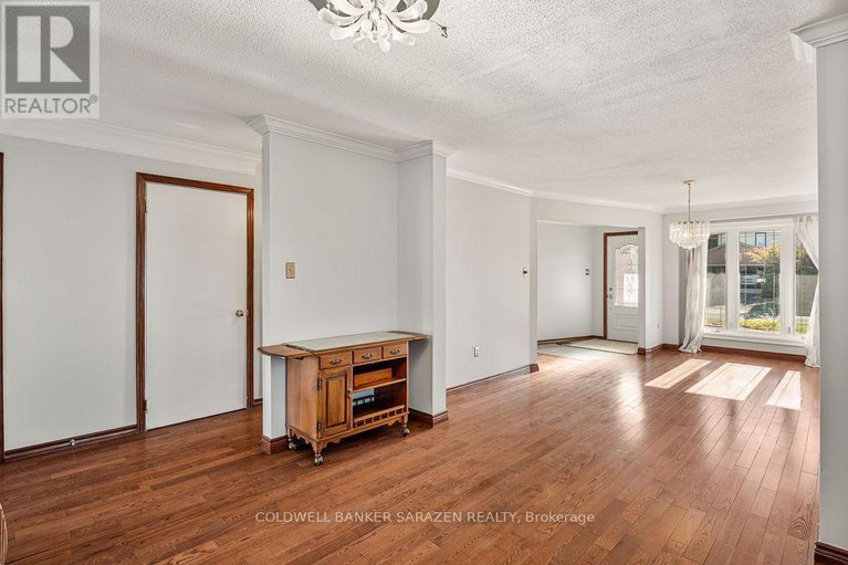 28945918/121-topley-crescent/hunt-club-park/ottawa/ontario/K1G4N2_7
