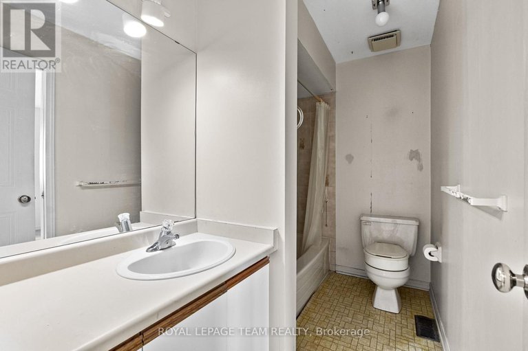 28975665/14-1149-chimney-hill-way/beacon-hill-south/ottawa/ontario/K1J8Z9_25