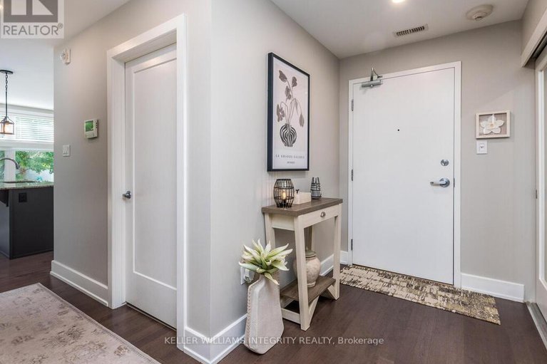 28423046/102-305-elizabeth-cosgrove-private/mer-bleuebradley-estatesanderson-park/ottawa/ontario/K1W0K6_5