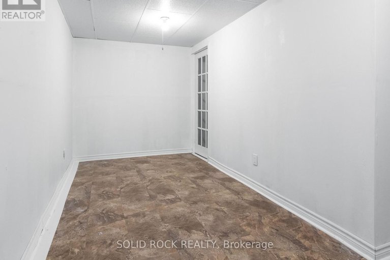 28593737/11-royal-field-crescent/longfields/ottawa/ontario/K2J4G1_28