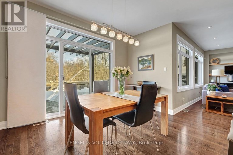 29353199/3681-eureka-avenue-e/blossom-parkleitrim/ottawa/ontario/K1T1L5_15