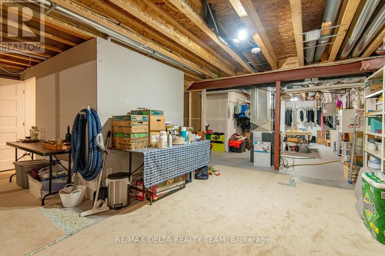 29669160/373-sterling-avenue/town-of-rockland/clarence-rockland/ontario/K2K0L4_27