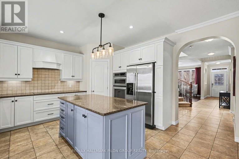 29579185/1878-montmere-avenue/notting-hillsummerside/ottawa/ontario/K4A0L7_4