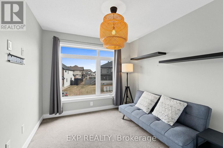 28297698/653-putney-crescent/stittsville-south/ottawa/ontario/K2S2N7_29