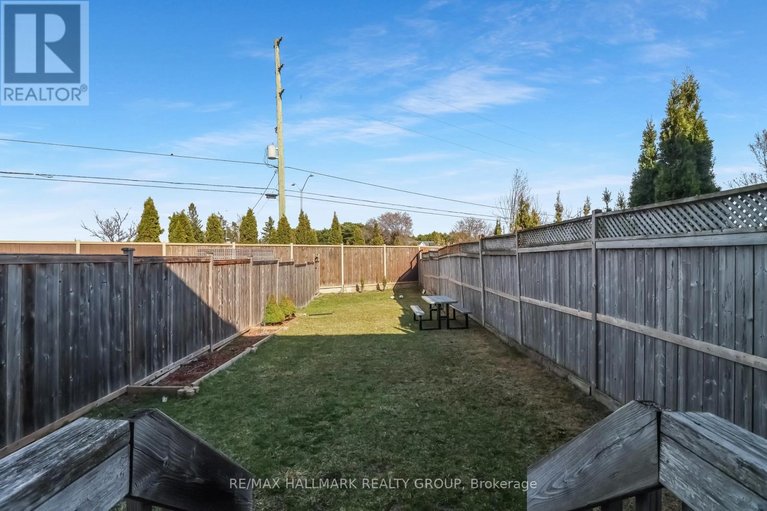 29654933/1998-pennyroyal-crescent/notting-hillsummerside/ottawa/ontario/K4A0S7_16
