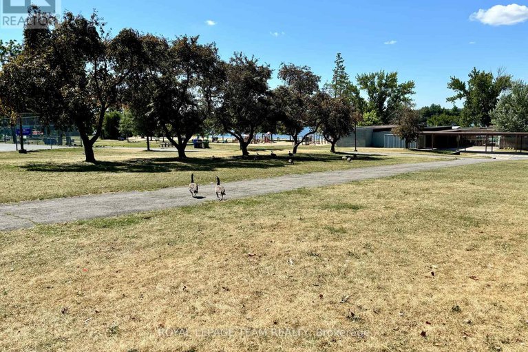 28806113/1101-2951-riverside-drive/mooneys-bayriverside-park/ottawa/ontario/K1V8W6_30