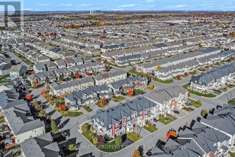 29216739/548-snow-goose-street/half-moon-bay/ottawa/ontario/K2J0T3_23