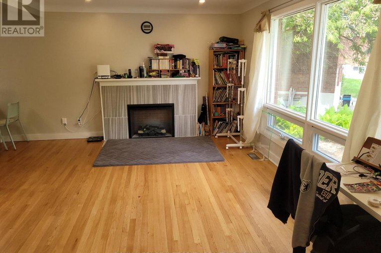 29684352/2748-moncton-road/queensway-terrace-north/ottawa/ontario/K2B7W1_15