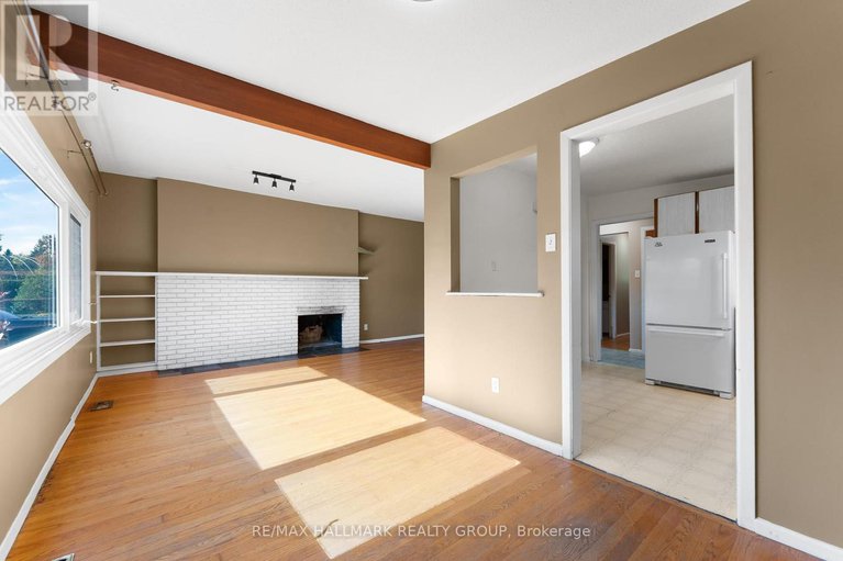 28943105/2437-tupper-avenue/hawthorne-meadows/ottawa/ontario/K1G1G6_8